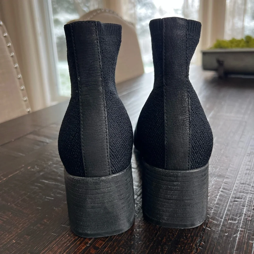 Eileen Fisher Paron Crepe Black Stretch Slip on Bootie Size 8.5 Block Heel